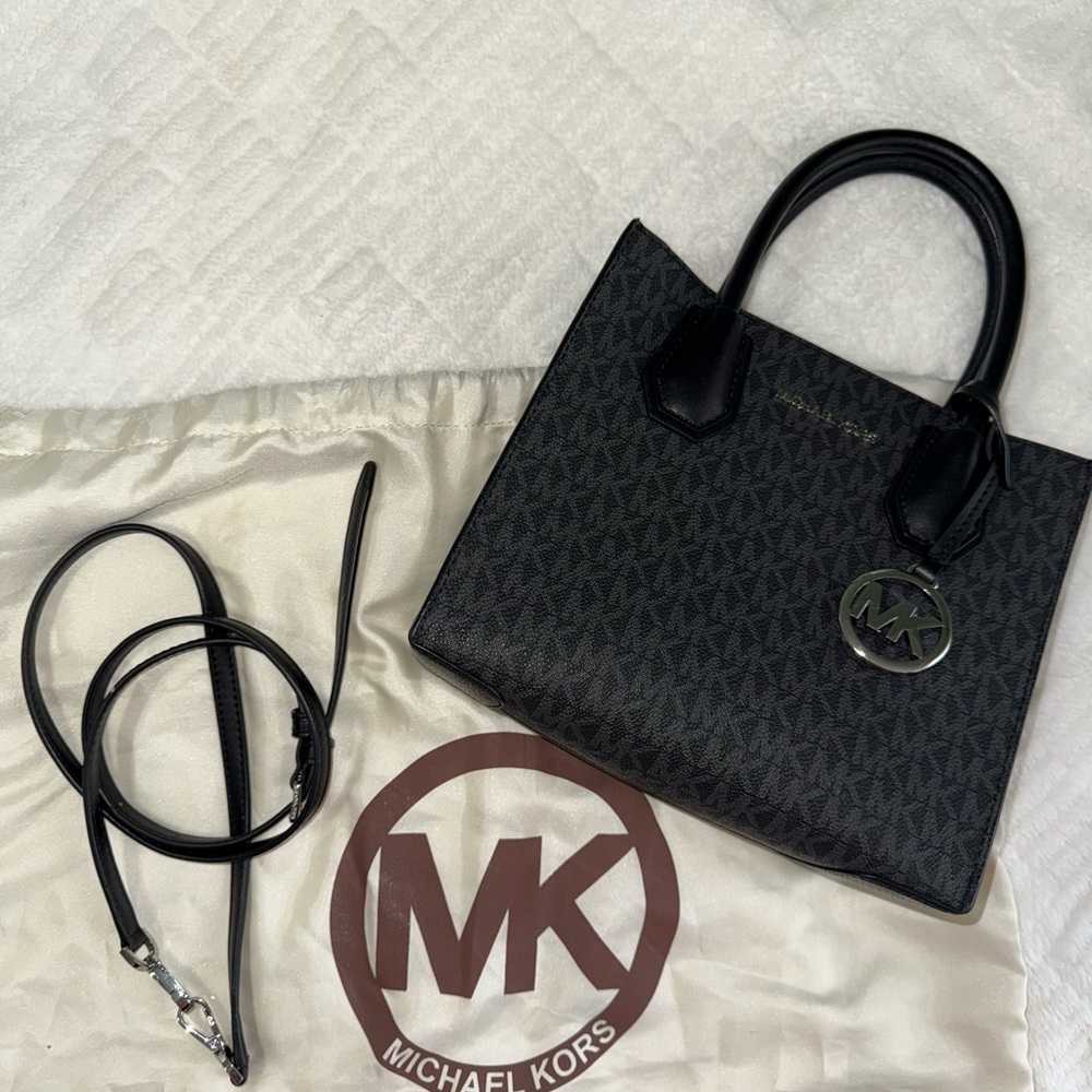 Michael Kors Black Satchel with Structured Shape and Detachable Strap